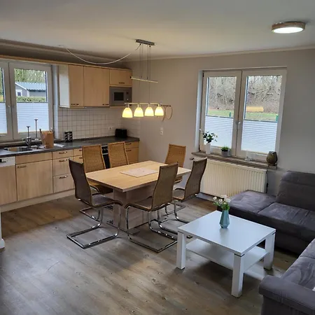 Ferienhaus Papenburg Emsland 3 Schlafzimmer Fuer Bis Zu 6 Personen アパート パーペンブルク